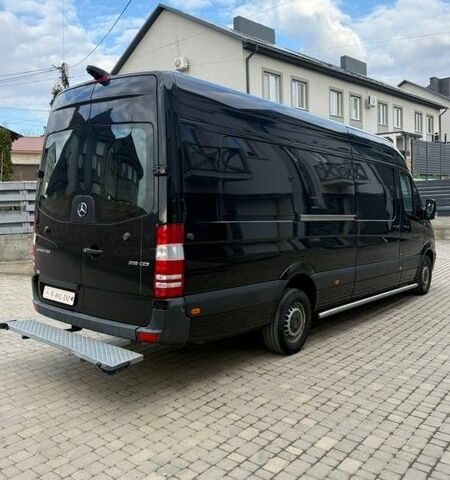 Черный Мерседес Sprinter, объемом двигателя 2.2 л и пробегом 320 тыс. км за 22500 $, фото 1 на Automoto.ua