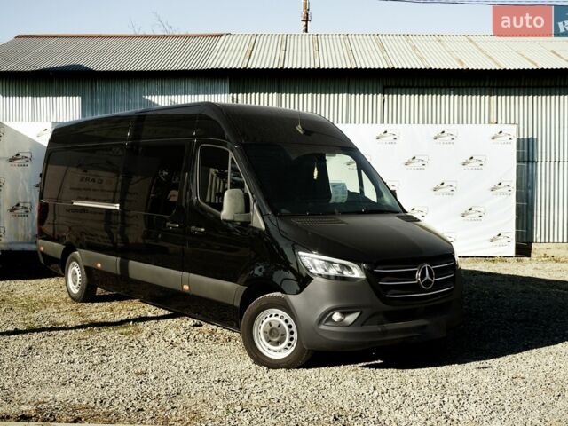 Черный Мерседес Sprinter, объемом двигателя 2.2 л и пробегом 372 тыс. км за 23900 $, фото 1 на Automoto.ua