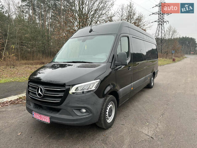 Черный Мерседес Sprinter, объемом двигателя 2.2 л и пробегом 370 тыс. км за 23800 $, фото 1 на Automoto.ua