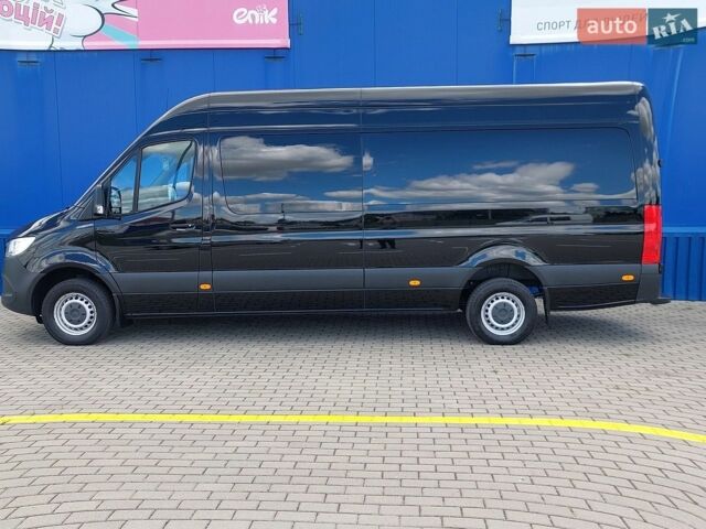 Черный Мерседес Sprinter, объемом двигателя 3 л и пробегом 300 тыс. км за 34700 $, фото 1 на Automoto.ua