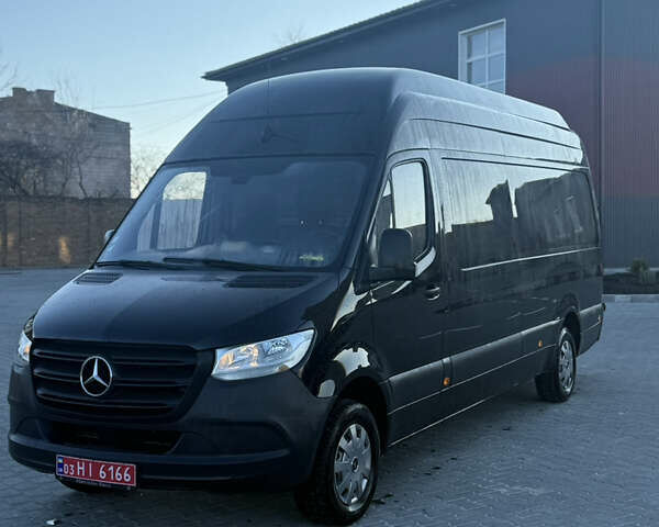 Чорний Мерседес Sprinter, об'ємом двигуна 0 л та пробігом 255 тис. км за 23900 $, фото 1 на Automoto.ua