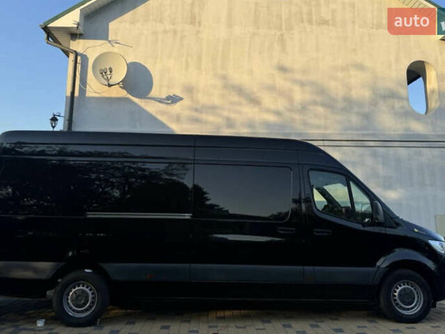 Черный Мерседес Sprinter, объемом двигателя 0 л и пробегом 270 тыс. км за 28000 $, фото 1 на Automoto.ua
