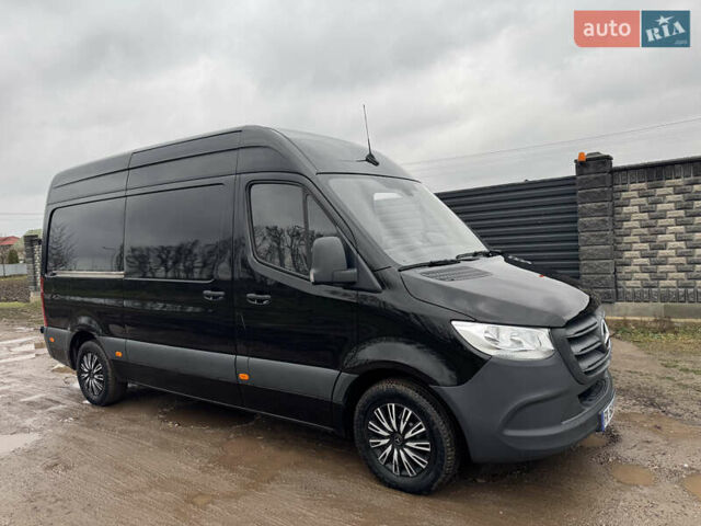 Черный Мерседес Sprinter, объемом двигателя 2.2 л и пробегом 204 тыс. км за 27500 $, фото 1 на Automoto.ua