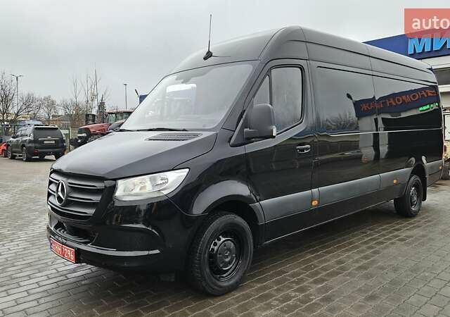 Чорний Мерседес Sprinter, об'ємом двигуна 1.95 л та пробігом 272 тис. км за 27550 $, фото 1 на Automoto.ua