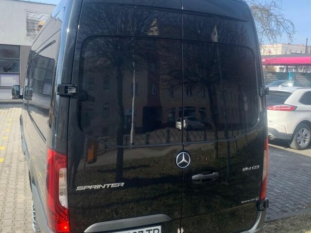 Черный Мерседес Sprinter, объемом двигателя 2.2 л и пробегом 240 тыс. км за 29500 $, фото 1 на Automoto.ua