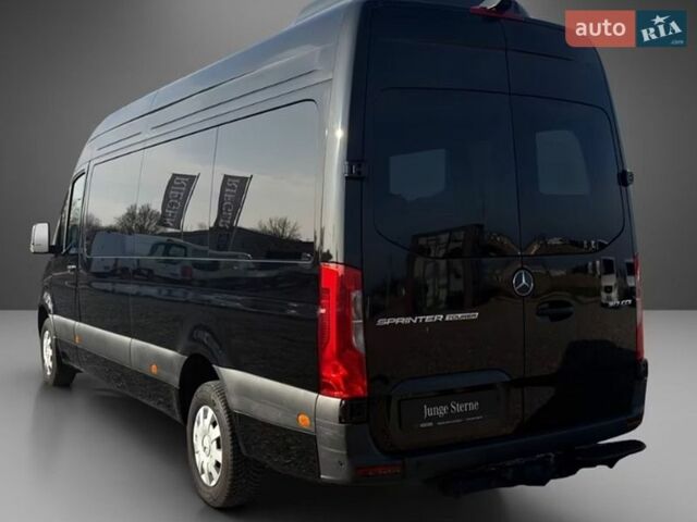 Черный Мерседес Sprinter, объемом двигателя 2.2 л и пробегом 245 тыс. км за 23777 $, фото 1 на Automoto.ua
