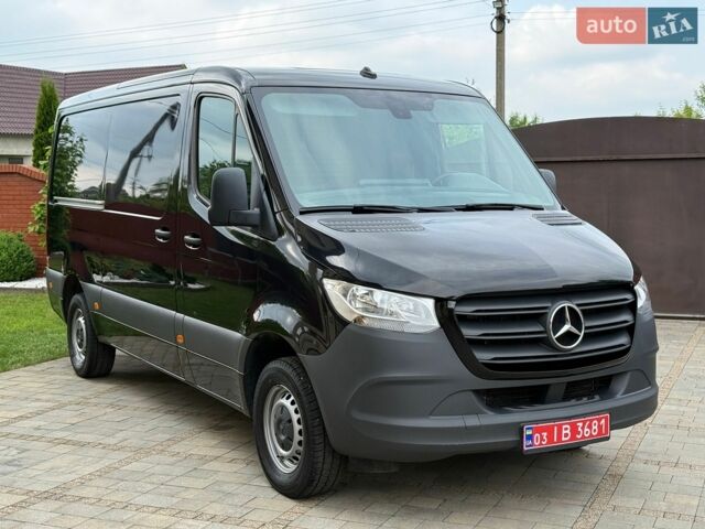 Черный Мерседес Sprinter, объемом двигателя 2 л и пробегом 260 тыс. км за 29500 $, фото 1 на Automoto.ua