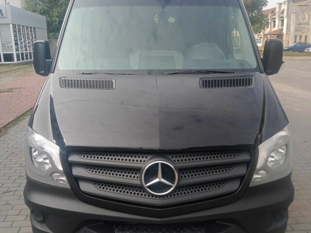 Черный Мерседес Sprinter, объемом двигателя 2.1 л и пробегом 720 тыс. км за 22712 $, фото 1 на Automoto.ua