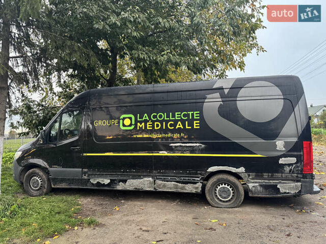 Черный Мерседес Sprinter, объемом двигателя 0 л и пробегом 270 тыс. км за 24500 $, фото 1 на Automoto.ua