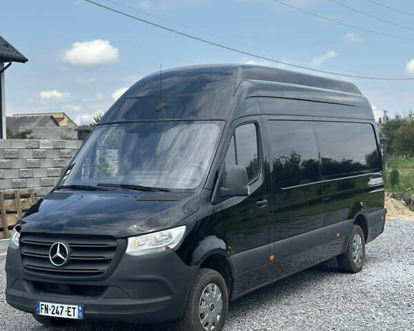 Черный Мерседес Sprinter, объемом двигателя 0 л и пробегом 247 тыс. км за 24200 $, фото 1 на Automoto.ua