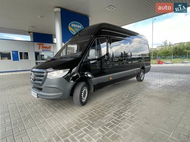 Черный Мерседес Sprinter, объемом двигателя 2.2 л и пробегом 248 тыс. км за 25000 $, фото 1 на Automoto.ua