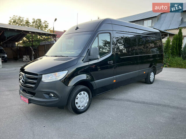 Черный Мерседес Sprinter, объемом двигателя 2.2 л и пробегом 247 тыс. км за 33900 $, фото 1 на Automoto.ua