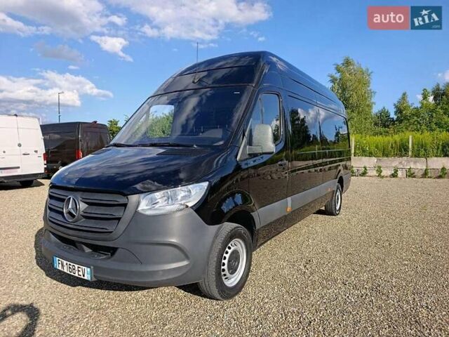 Черный Мерседес Sprinter, объемом двигателя 2.2 л и пробегом 278 тыс. км за 24700 $, фото 1 на Automoto.ua