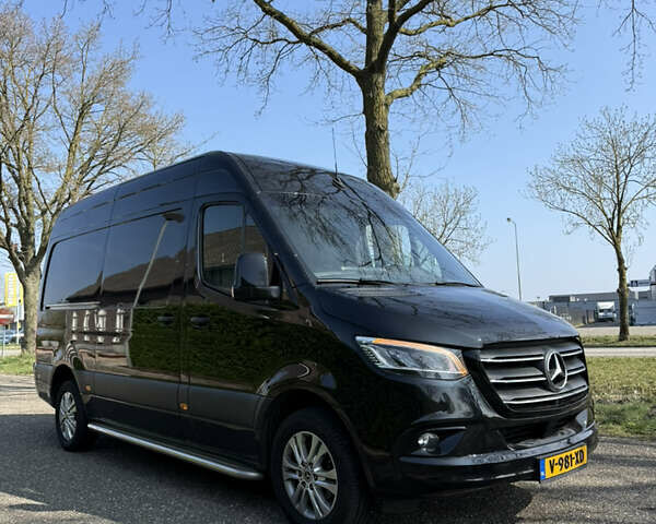 Мерседес Sprinter 2020 в Стрые на Automoto.ua Черный Мерседес Sprinter, объемом двигателя 2.2 л и пробегом 296 тыс. км за 36000 $, фото 1 на Automoto.ua