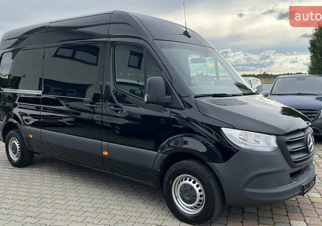 Чорний Мерседес Sprinter, об'ємом двигуна 0 л та пробігом 39 тис. км за 23900 $, фото 1 на Automoto.ua