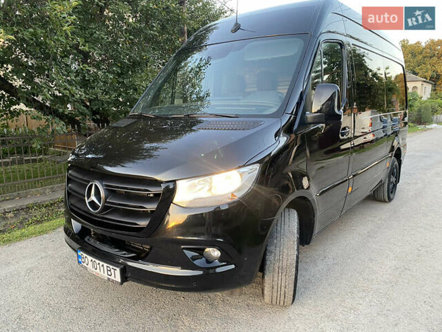 Черный Мерседес Sprinter, объемом двигателя 1.9 л и пробегом 28 тыс. км за 33000 $, фото 1 на Automoto.ua