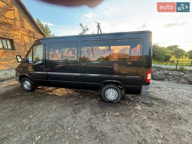 Чорний Мерседес Sprinter, об'ємом двигуна 2.15 л та пробігом 228 тис. км за 13000 $, фото 1 на Automoto.ua