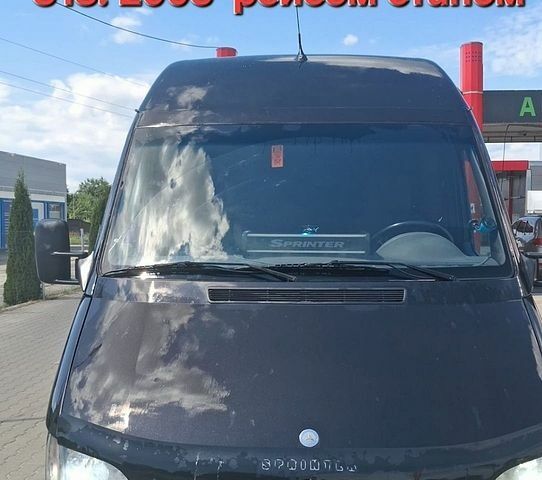 Черный Мерседес Sprinter, объемом двигателя 2.2 л и пробегом 510 тыс. км за 8500 $, фото 1 на Automoto.ua