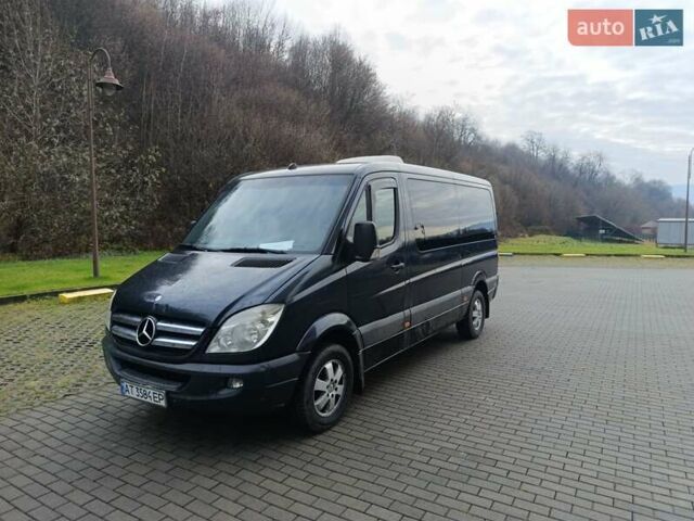 Черный Мерседес Sprinter, объемом двигателя 2.2 л и пробегом 560 тыс. км за 11999 $, фото 1 на Automoto.ua