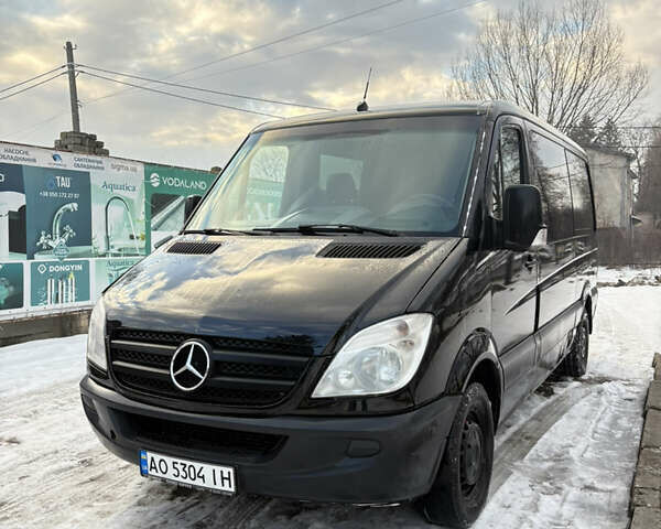Черный Мерседес Sprinter, объемом двигателя 2.14 л и пробегом 481 тыс. км за 13000 $, фото 1 на Automoto.ua