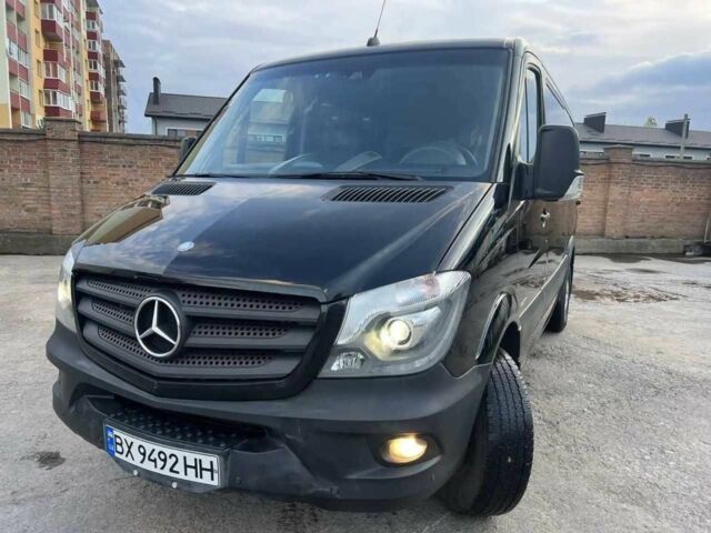 Черный Мерседес Sprinter, объемом двигателя 3 л и пробегом 228 тыс. км за 39900 $, фото 1 на Automoto.ua