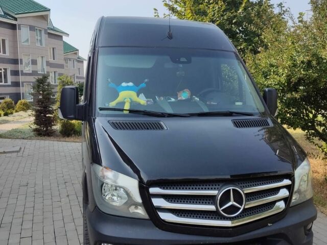 Черный Мерседес Sprinter, объемом двигателя 2 л и пробегом 307 тыс. км за 31300 $, фото 1 на Automoto.ua