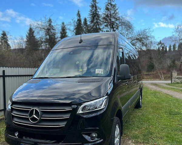 Черный Мерседес Sprinter, объемом двигателя 2.14 л и пробегом 521 тыс. км за 34889 $, фото 1 на Automoto.ua