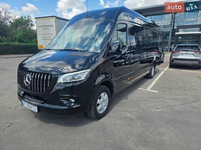 Черный Мерседес Sprinter, объемом двигателя 2.99 л и пробегом 108 тыс. км за 105999 $, фото 1 на Automoto.ua