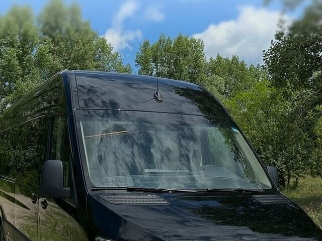 Чорний Мерседес Sprinter, об'ємом двигуна 2.14 л та пробігом 158 тис. км за 79950 $, фото 1 на Automoto.ua