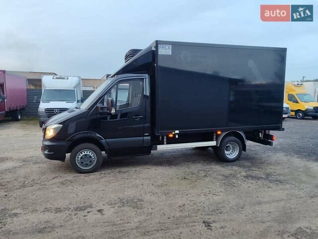Черный Мерседес Sprinter, объемом двигателя 2.1 л и пробегом 321 тыс. км за 23950 $, фото 1 на Automoto.ua