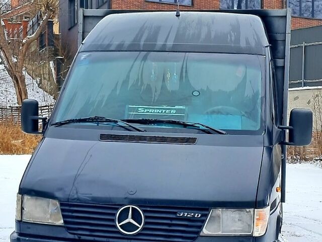 Черный Мерседес Sprinter, объемом двигателя 2.9 л и пробегом 650 тыс. км за 8000 $, фото 1 на Automoto.ua