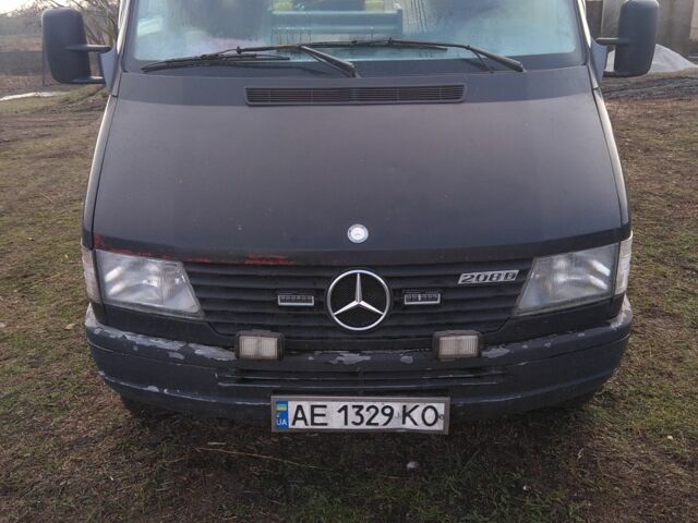 Чорний Мерседес Sprinter, об'ємом двигуна 2.3 л та пробігом 500 тис. км за 3000 $, фото 1 на Automoto.ua