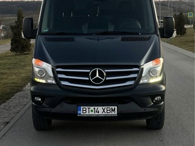Черный Мерседес Sprinter, объемом двигателя 3 л и пробегом 349 тыс. км за 18600 $, фото 1 на Automoto.ua