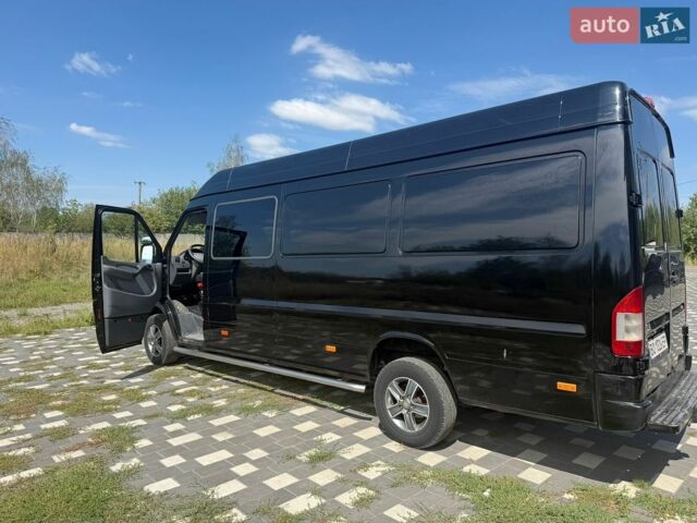 Черный Мерседес Sprinter, объемом двигателя 2.69 л и пробегом 999 тыс. км за 7999 $, фото 1 на Automoto.ua