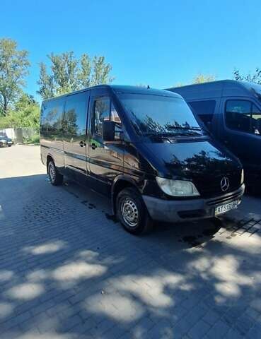 Черный Мерседес Sprinter, объемом двигателя 2.15 л и пробегом 476 тыс. км за 8000 $, фото 1 на Automoto.ua