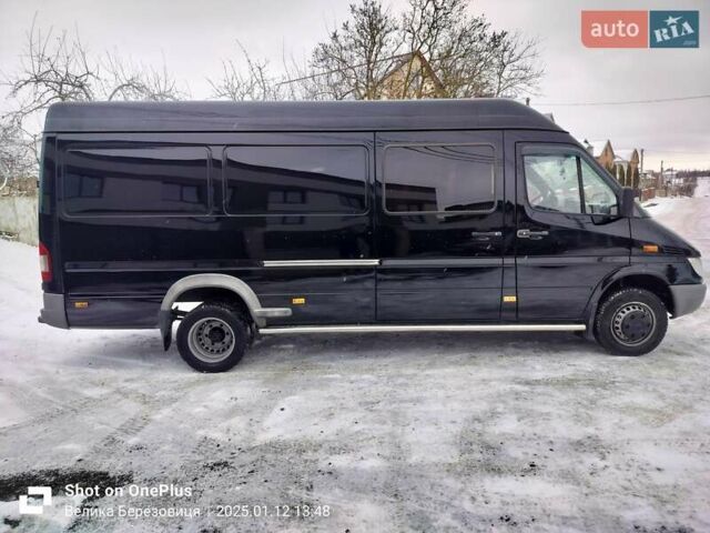 Черный Мерседес Sprinter, объемом двигателя 2.7 л и пробегом 450 тыс. км за 18000 $, фото 1 на Automoto.ua