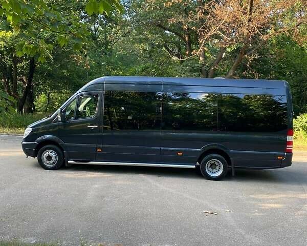 Черный Мерседес Sprinter, объемом двигателя 2.99 л и пробегом 350 тыс. км за 29500 $, фото 1 на Automoto.ua