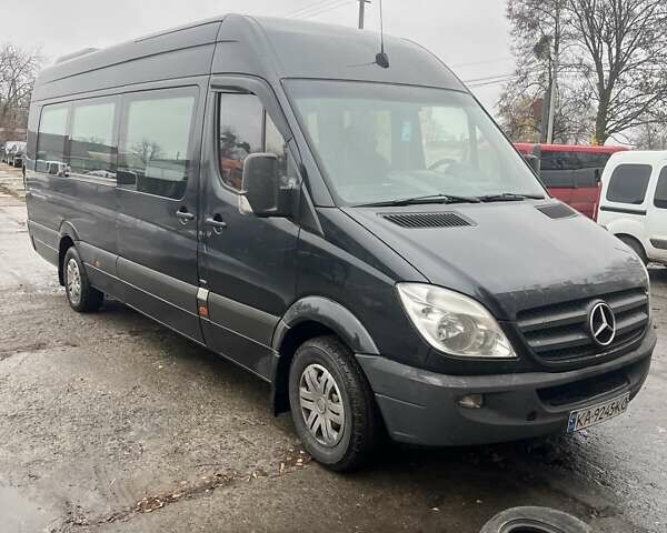 Черный Мерседес Sprinter, объемом двигателя 3.22 л и пробегом 998 тыс. км за 19000 $, фото 1 на Automoto.ua