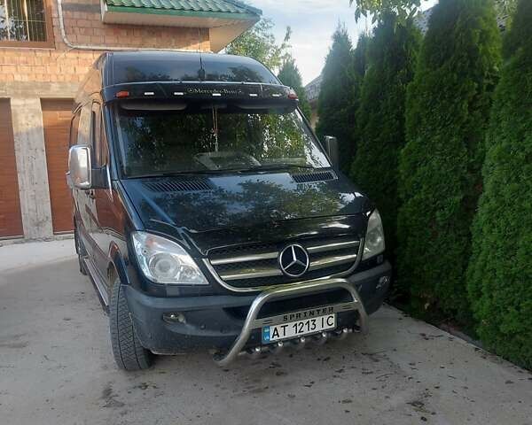 Черный Мерседес Sprinter, объемом двигателя 3 л и пробегом 445 тыс. км за 24400 $, фото 1 на Automoto.ua