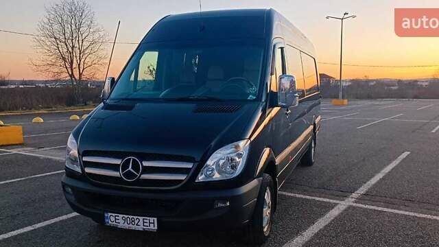 Черный Мерседес Sprinter, объемом двигателя 2.99 л и пробегом 700 тыс. км за 24000 $, фото 1 на Automoto.ua