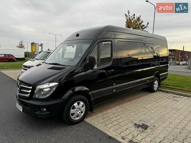 Черный Мерседес Sprinter, объемом двигателя 2.99 л и пробегом 635 тыс. км за 31500 $, фото 1 на Automoto.ua