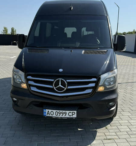 Черный Мерседес Sprinter, объемом двигателя 2.2 л и пробегом 260 тыс. км за 24000 $, фото 1 на Automoto.ua