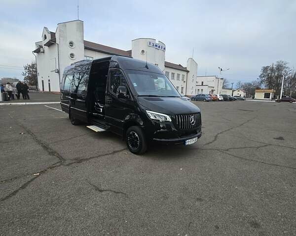 Черный Мерседес Sprinter, объемом двигателя 2.99 л и пробегом 282 тыс. км за 72500 $, фото 1 на Automoto.ua