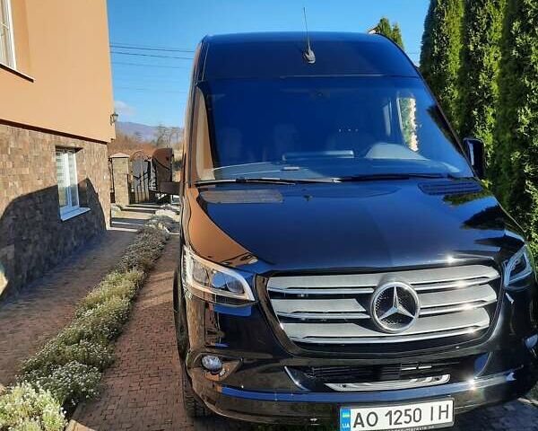 Чорний Мерседес Sprinter, об'ємом двигуна 3 л та пробігом 225 тис. км за 51800 $, фото 1 на Automoto.ua