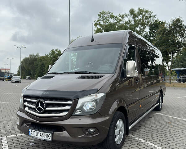 Коричневый Мерседес Sprinter, объемом двигателя 0 л и пробегом 720 тыс. км за 29500 $, фото 1 на Automoto.ua
