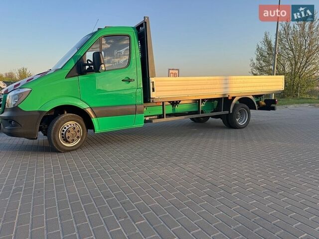 Коричневый Мерседес Sprinter, объемом двигателя 0 л и пробегом 140 тыс. км за 26900 $, фото 1 на Automoto.ua