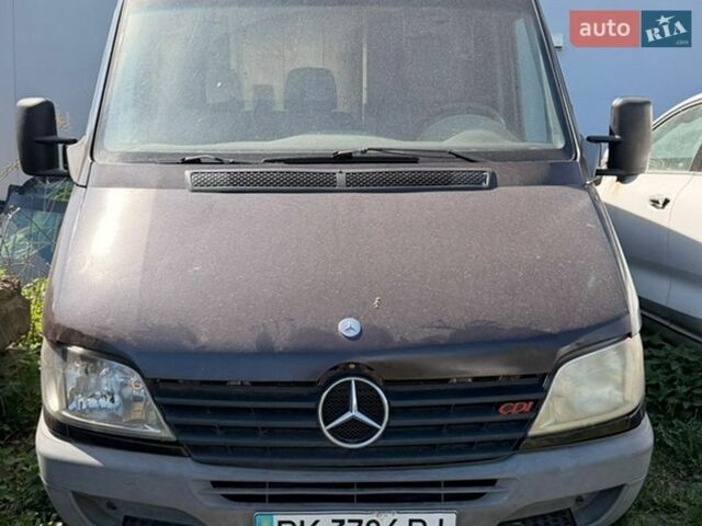 Коричневий Мерседес Sprinter, об'ємом двигуна 2.15 л та пробігом 450 тис. км за 5999 $, фото 1 на Automoto.ua