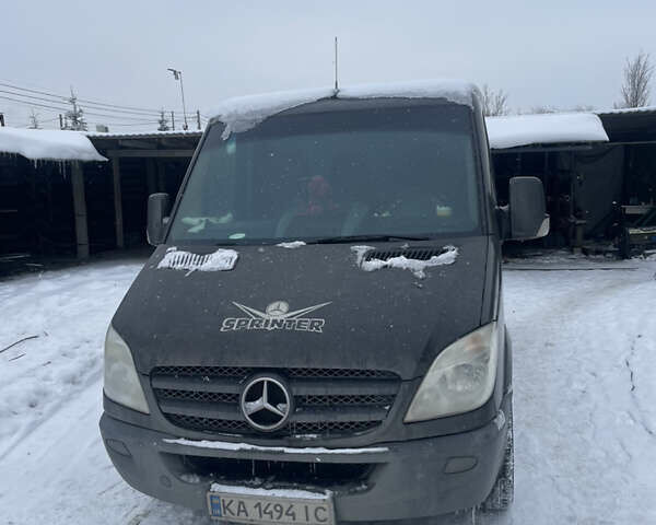 Коричневий Мерседес Sprinter, об'ємом двигуна 2.14 л та пробігом 280 тис. км за 9500 $, фото 1 на Automoto.ua