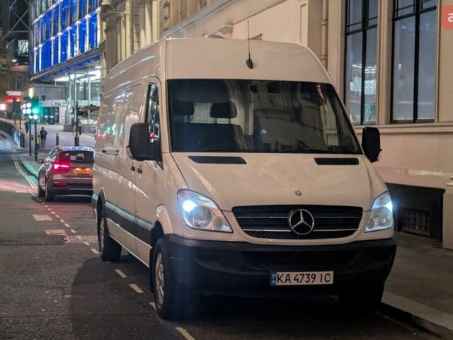 Коричневий Мерседес Sprinter, об'ємом двигуна 2.99 л та пробігом 450 тис. км за 21557 $, фото 1 на Automoto.ua