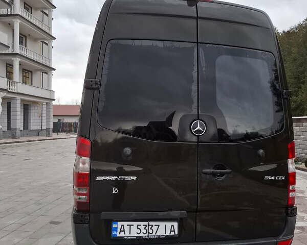 Коричневий Мерседес Sprinter, об'ємом двигуна 2.14 л та пробігом 384 тис. км за 25566 $, фото 1 на Automoto.ua